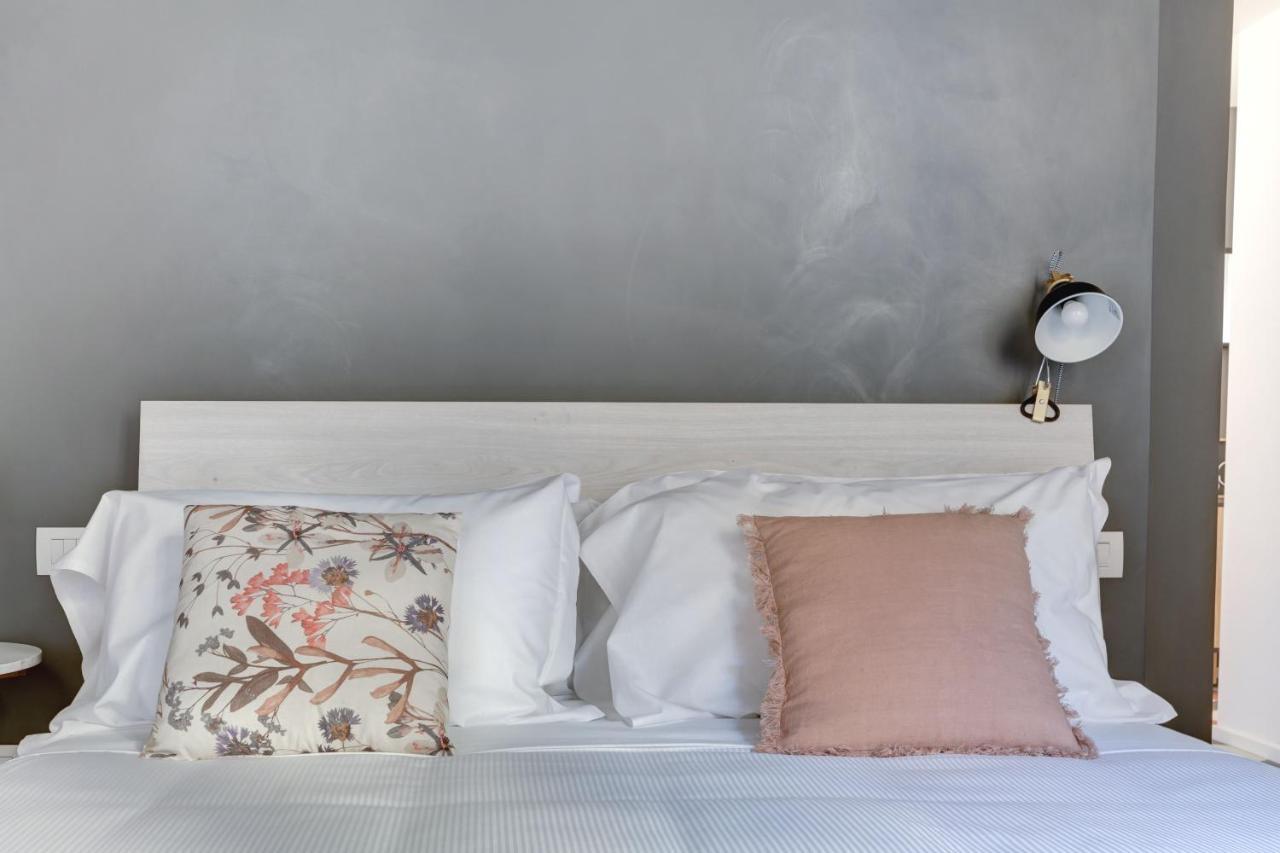 Colosseo Apt Laterano 85 - Home And More Рим Екстериор снимка