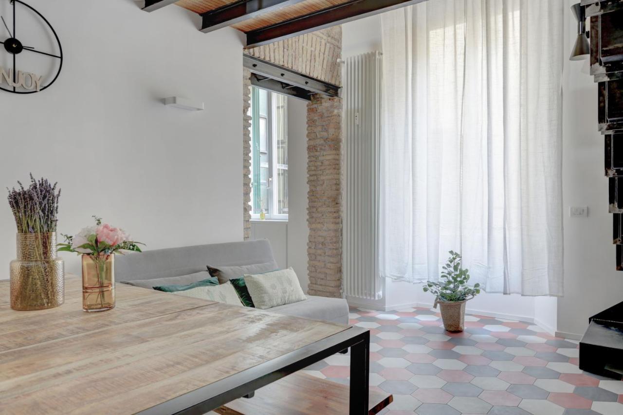 Colosseo Apt Laterano 85 - Home And More Рим Екстериор снимка