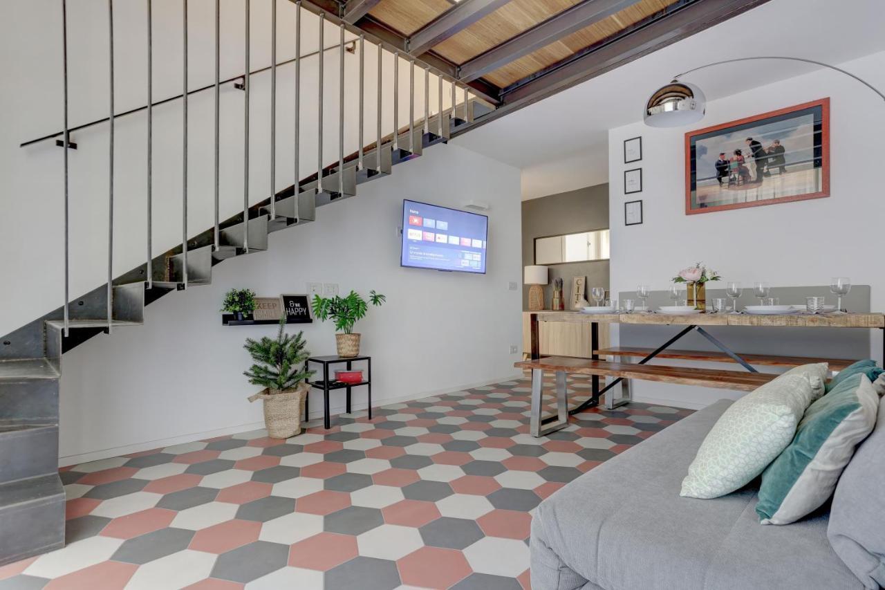 Colosseo Apt Laterano 85 - Home And More Рим Екстериор снимка