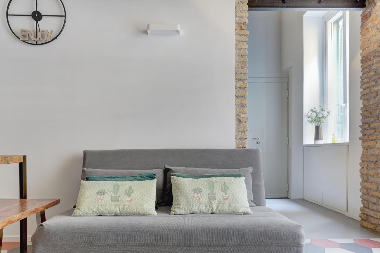 Colosseo Apt Laterano 85 - Home And More Рим Екстериор снимка
